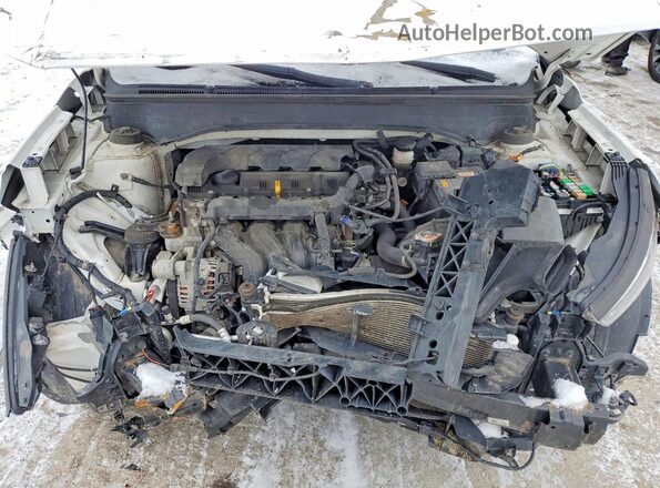 KMHRC8A35PU233733 2023 HYUNDAI VENUE Белый Вид задней части салона