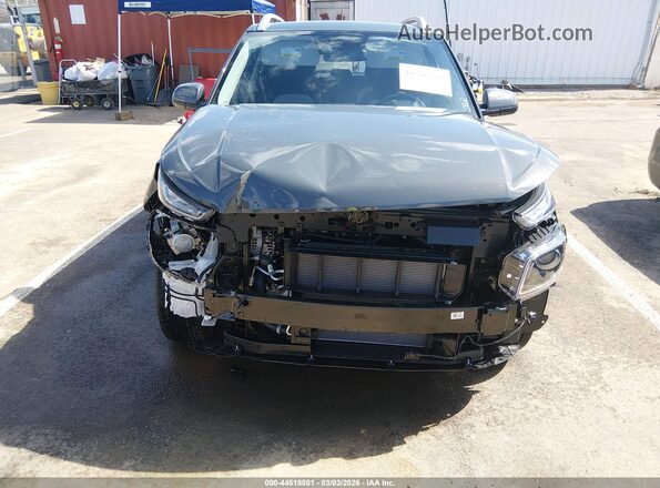 KMHRC8A3XTU437194 2026 HYUNDAI VENUE Серый Вид спереди