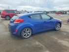 2017 Hyundai Veloster Base Синий vin: KMHTC6AD1HU310358