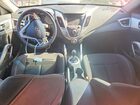 2016 Hyundai Veloster Base Red vin: KMHTC6AD5GU270851