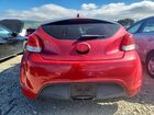 2016 Hyundai Veloster Base Red vin: KMHTC6AD5GU270851