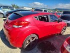 2016 Hyundai Veloster Base Red vin: KMHTC6AD5GU270851