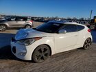 2016 Hyundai Veloster White vin: KMHTC6AD8GU268673
