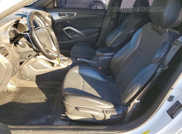 KMHTC6AD8GU268673 2016 HYUNDAI VELOSTER White Widok wnętrza z przodu