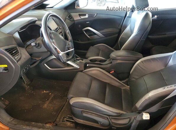 KMHTC6AE0GU254808 2016 HYUNDAI VELOSTER Оранжевый Вид салона спереди
