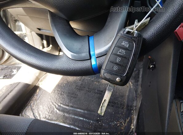 KMHTG6AF2KU011202 2019 HYUNDAI VELOSTER Gray Vista del salpicadero