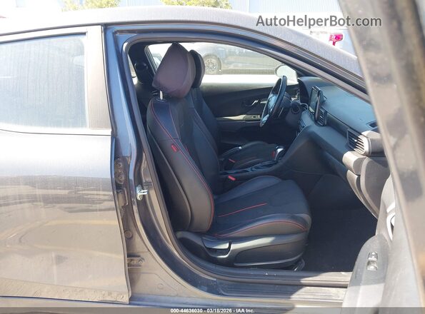 KMHTG6AF2KU015105 2019 HYUNDAI VELOSTER Серый Вид салона спереди