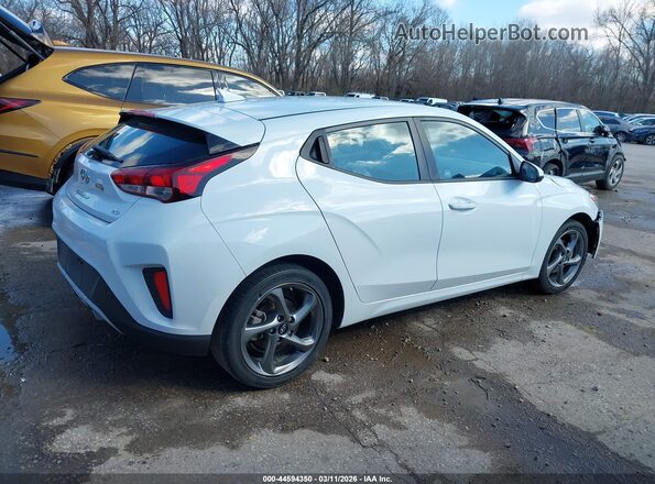 KMHTG6AF7MU032775 2021 HYUNDAI VELOSTER White Rear interior view