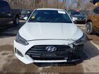 2021 Hyundai Veloster 2.0 White vin: KMHTG6AF7MU032775