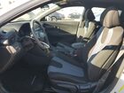 2021 Hyundai Veloster Base White vin: KMHTG6AF9MU032910