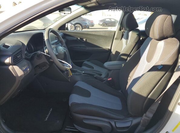 KMHTG6AF9MU032910 2021 HYUNDAI VELOSTER White Widok wnętrza z przodu