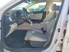 2019 Genesis G70 2.0t Advanced White vin: KMTG44LAXKU019554 2019 Genesis G70 2.0t Advanced White vin: KMTG44LAXKU019554