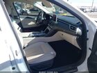 2019 Genesis G70 3.3t Advanced White vin: KMTG54LE2KU034078