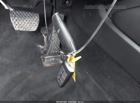 KMUHCESCXRU203527 2024 GENESIS GV80 Silver Vista del salpicadero