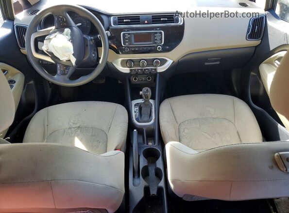 KNADM4A34H6072203 2017 KIA RIO Черный Вид панели приборов