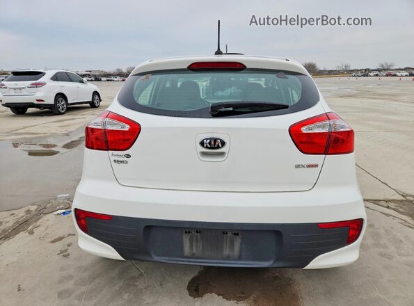KNADN5A39G6646814 2016 KIA RIO Белый Вид сзади