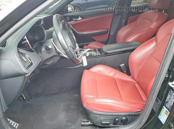 KNAE35LD8P6132517 2023 KIA STINGER Черный Вид салона спереди