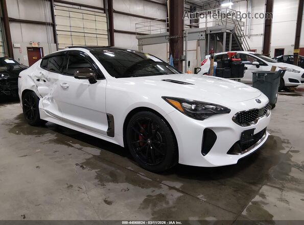 KNAE55LC4J6040488 2018 KIA STINGER Белый Передняя правая четверть