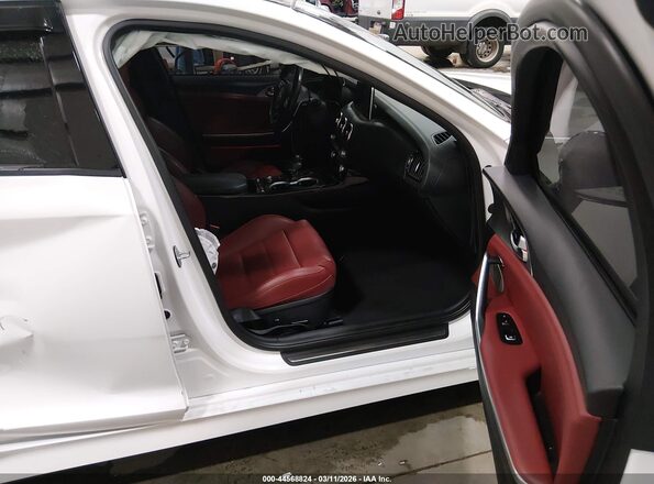 KNAE55LC4J6040488 2018 KIA STINGER Белый Вид салона спереди