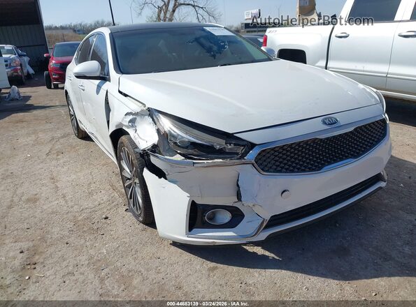 KNALC4J12H5090427 2017 KIA CADENZA White Front right