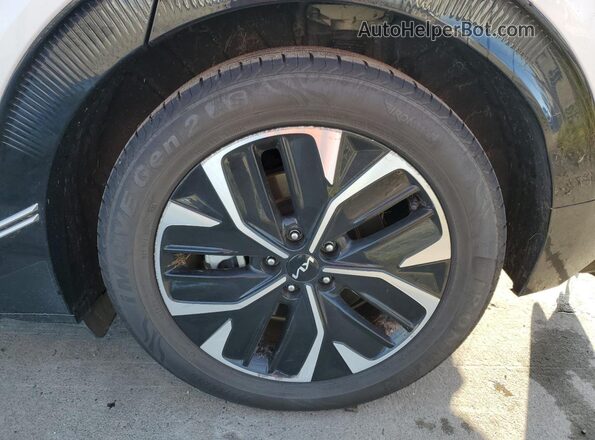 KNDC34LA2R5211717 2024 KIA EV6 Белый Панорамный вид салона 360°