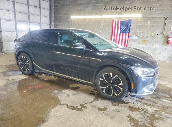 KNDC3DLC2N5048661 2022 KIA EV6 Черный Передняя правая четверть