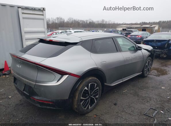 KNDC3DLC3R5615157 2024 KIA EV6 Gray Trasero derecho