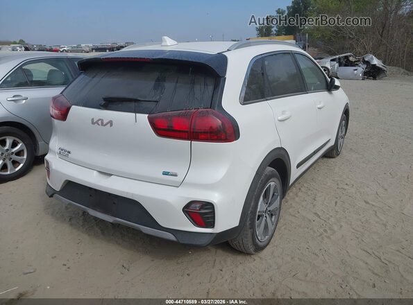 KNDCB3LC1N5512729 2022 KIA NIRO Белый Задняя правая четверть