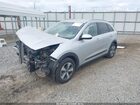 2017 Kia Niro Lx Серебряный vin: KNDCB3LC3H5040280