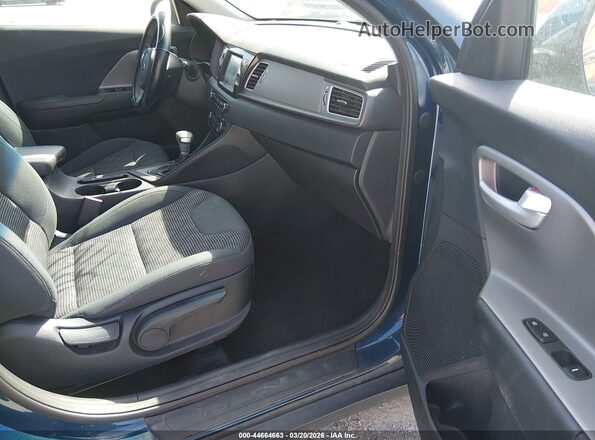 KNDCB3LC3K5216526 2019 KIA NIRO Синий Вид салона спереди