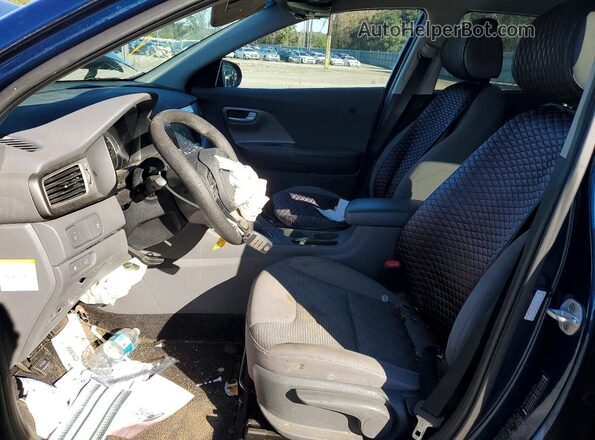KNDCB3LCXH5036663 2017 KIA NIRO Синий Вид салона спереди