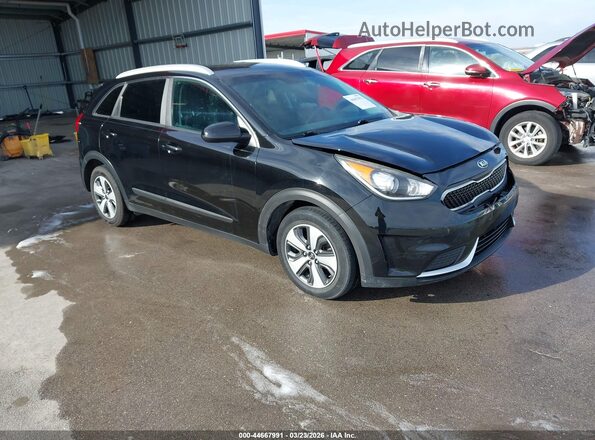 KNDCB3LCXH5063703 2017 KIA NIRO Черный Передняя правая четверть