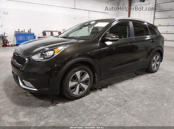 KNDCC3LC4H5068781 2017 KIA NIRO Коричневый Передняя левая четверть