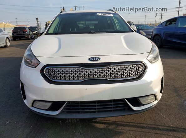 KNDCC3LC6H5052078 2017 KIA NIRO White Вид спереду