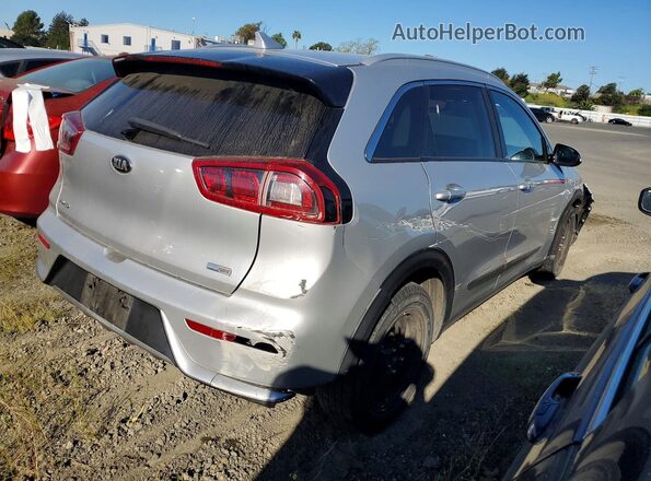 KNDCC3LC6K5220888 2019 KIA NIRO Silver უკანა მარჯვენა