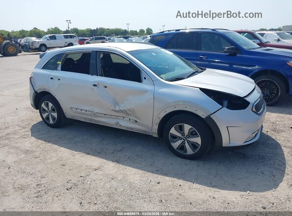 KNDCC3LC8J5124369 2018 KIA NIRO Silver Delantero derecho