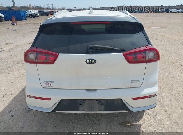 KNDCC3LCXH5040323 2017 KIA NIRO Белый 