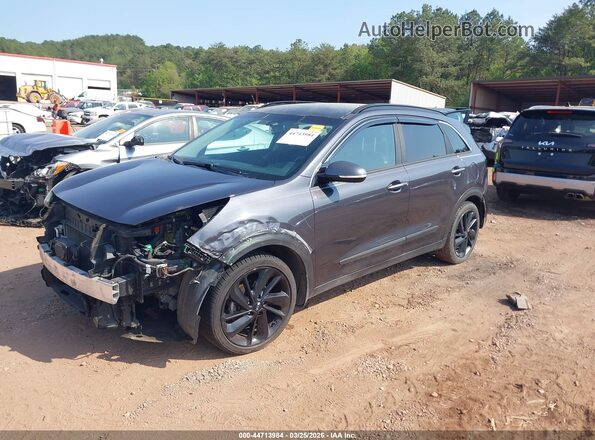 KNDCC3LCXJ5135552 2018 KIA NIRO Серый Передняя левая четверть