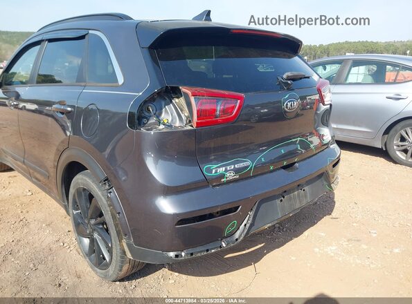 KNDCC3LCXJ5135552 2018 KIA NIRO Серый 