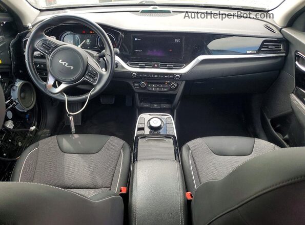 KNDCC3LG3N5153853 2022 KIA NIRO Черный Вид панели приборов
