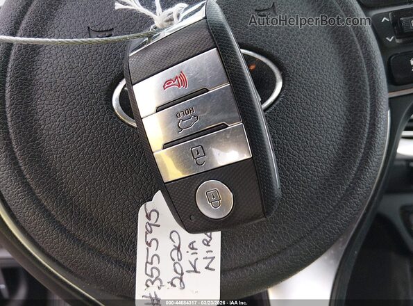 KNDCC3LG8L5070321 2020 KIA NIRO EV Черный Вид панели приборов