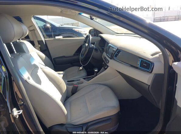 KNDCD3LD3J5205138 2018 KIA NIRO PLUG-IN HYBRID Черный Вид салона спереди