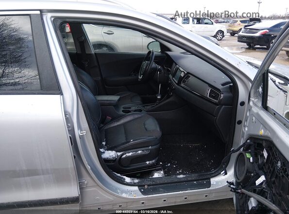 KNDCD3LD3K5331324 2019 KIA NIRO PLUG-IN HYBRID Silver Вид салону спереду