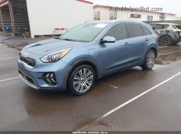 KNDCD3LDXN5547580 2022 KIA NIRO PLUG-IN HYBRID Blue Vista tres cuartos delantera izquierda