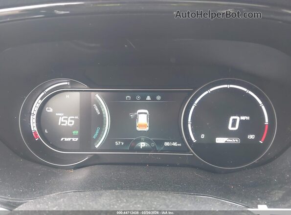 KNDCE3LG0L5037582 2020 KIA NIRO EV Silver Widok tylnych siedzeń