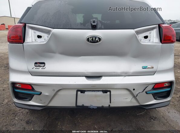KNDCE3LG0L5037582 2020 KIA NIRO EV Silver Widok z przodu