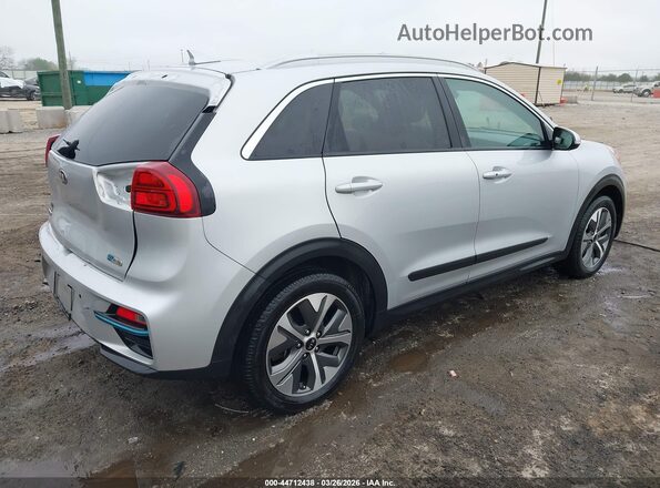 KNDCE3LG0L5037582 2020 KIA NIRO EV Silver Tył prawy