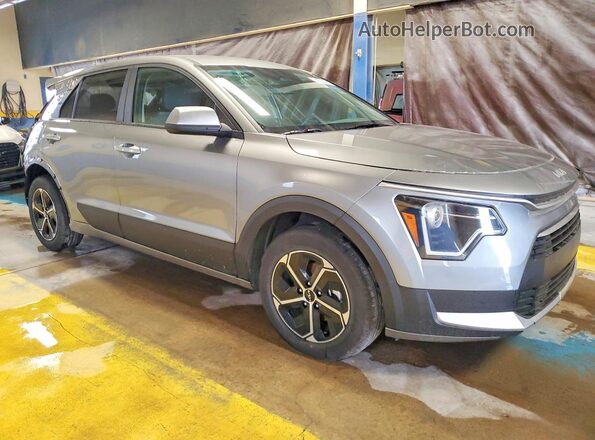 KNDCP3LE0T5324669 2026 KIA NIRO Gray Delantero derecho