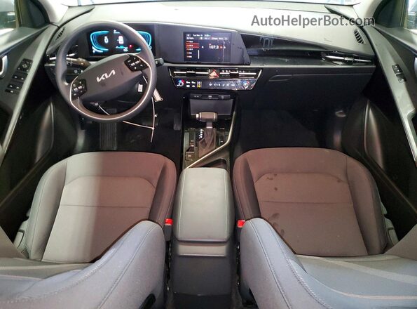 KNDCP3LE0T5324669 2026 KIA NIRO Gray Vista del salpicadero