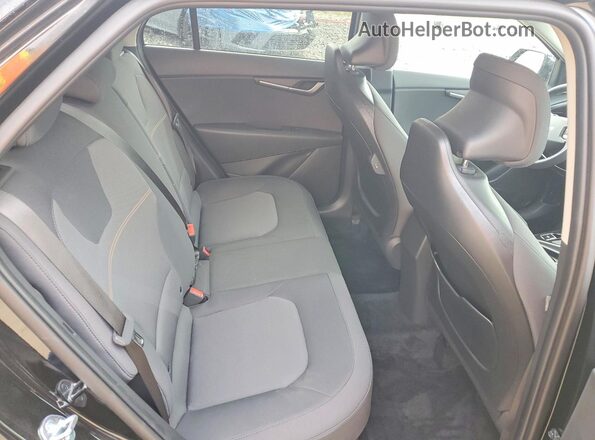KNDCP3LE0T5332500 2026 KIA NIRO Black Հետևի նստատեղերի տեսք